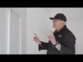 How to align vertical blinds