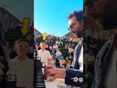 @TheBeatles - All You Need Is Love: AMAZING Flashmob in Liverpool !