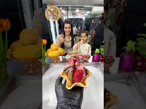 Mom & Daughter Try #Blueberry, #Strawberry & #Mango #rolled_ice_cream 🫐🍓🥭❤️