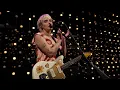 Lagu NewDad - Entertainer (Live on KEXP)