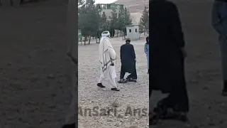 شهید مولانا مجیب الرحمن انصاری رح توپ میزند 