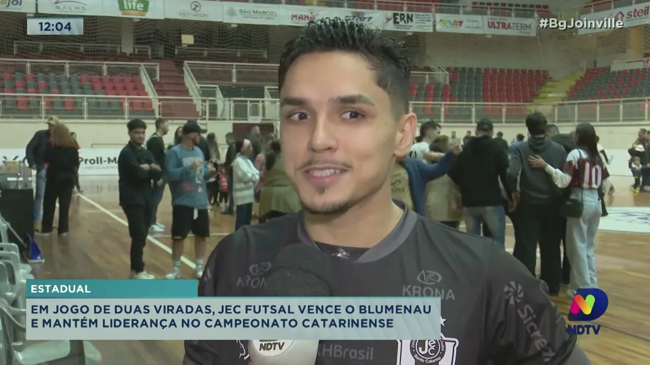 Estadual: em jogo de duas viradas, JEC Futsal vence o Blumenau e mantém liderança no Campeonato
