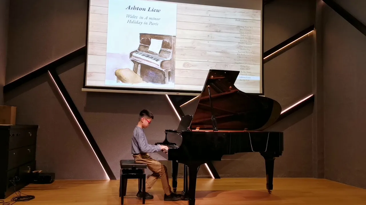 Holiday in Paris - William Gillock