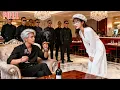 Download Lagu Gadis malang itu dijual kepada seorang CEO yang dingin—hatinya yang dingin meleleh. Dia memanjakannya!