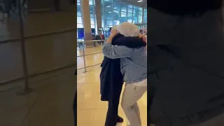 يا مية هلا رجعت لصدري الروووح بعد عشر سنين فراق اجتمعت باهلي 