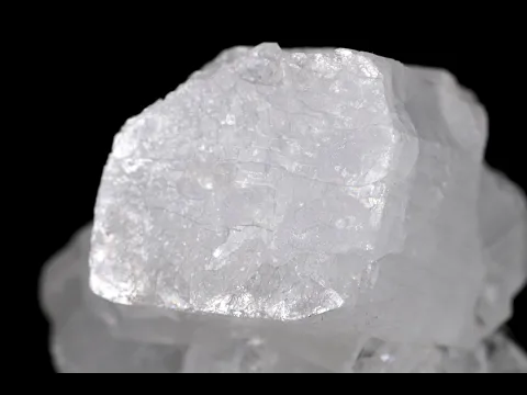 アポフィライト (魚眼石) 原石 36.5g｜天然石 原石 通販 キラリ石