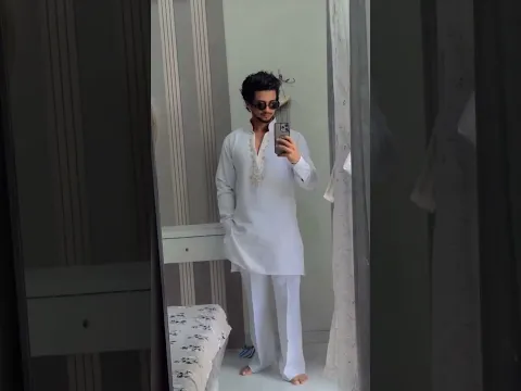 Hasnain Khan Killer Look With Cute Fans #shorts #hasnainkhan