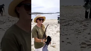 Joining the local kids in cleaning up the rubbish 🌏 #sailingfamily #plasticpollution #indonesia