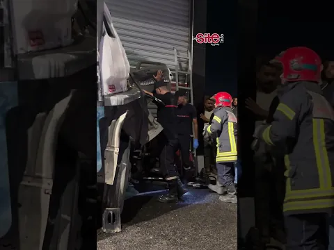 حادث خطـ ير بفاس.. انتشال جثـ مان سائق شاحنة بعد اقتحام عمارة ببنسودة