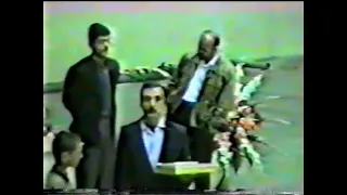 سکوی قهرمانی جوانان وزن ۱۳۰ کیلو گرم ۱۳۷۳ نفر اول فرهاد رسول زاده 