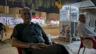 ليش تفضل الاغاني القديمة   سألنا رجل كبير دندنها