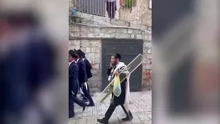 Israeli police arrest five for hostile gestures at Christians