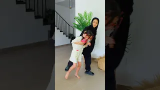 هو فيه حد لسه مسمعش كليب الحالة بتجيلي أعملوا سيرش عليها بسرعه  دندنها