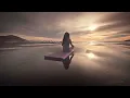 Golden in the Sun    4K UHD