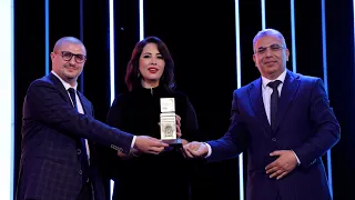 تكريم الفنانة إبتسام لعروسي في حفل إختتام الدورة 14 للمهرجان الدولي المغاربي للفيلم بوجدة 