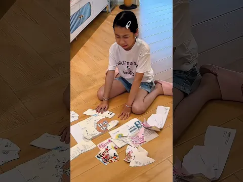Kira-kira siapa ya yg sobek bukunya? 🤔