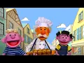 The Muffin Man | Kids Songs | Super Simple Songs