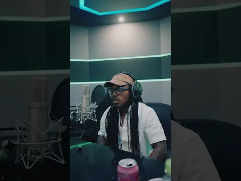 LICK BACK REMIX 👀🍊🍊@Hitmaka86 said go in… so I went in 😂🔥WHO Y’ALL THINK ON THE REMIX? #MOOD2