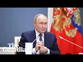 Download Lagu Vladimir Putin speaks at a plenary session of the Valdai Discussion Club – Watch live
