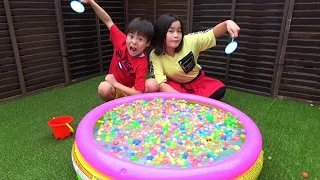 Ball Scooping ボールすくいで英語のレッスン