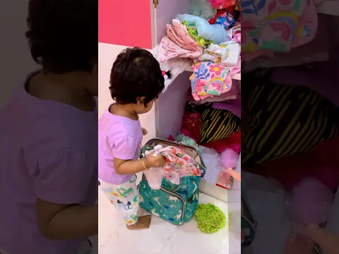 ও বাবা…একা একা ব্যাগ গুছিয়ে উনি চললেন মামা বাড়ি 😂