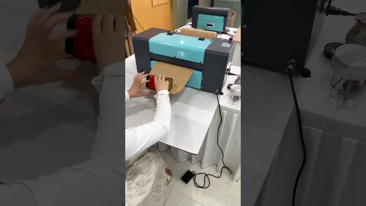 Paper bubble machine, make eco-friendly cushion paper instantly, replace plastic bubble wrap.