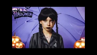 Alice y Stacy y papá van a la fiesta de Halloween - mysterious adventures on Halloween