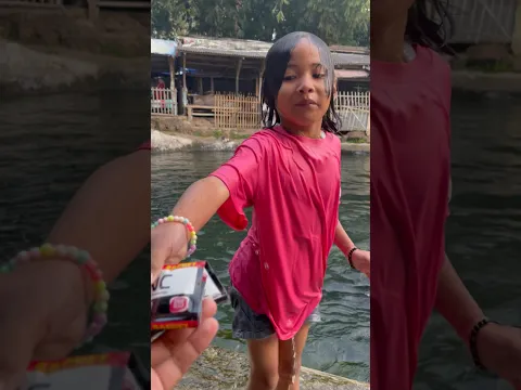 Bolak balik ke warung pake berenang di Air sedingin es