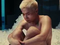gareth.t - 用背脊唱情歌 (official video)