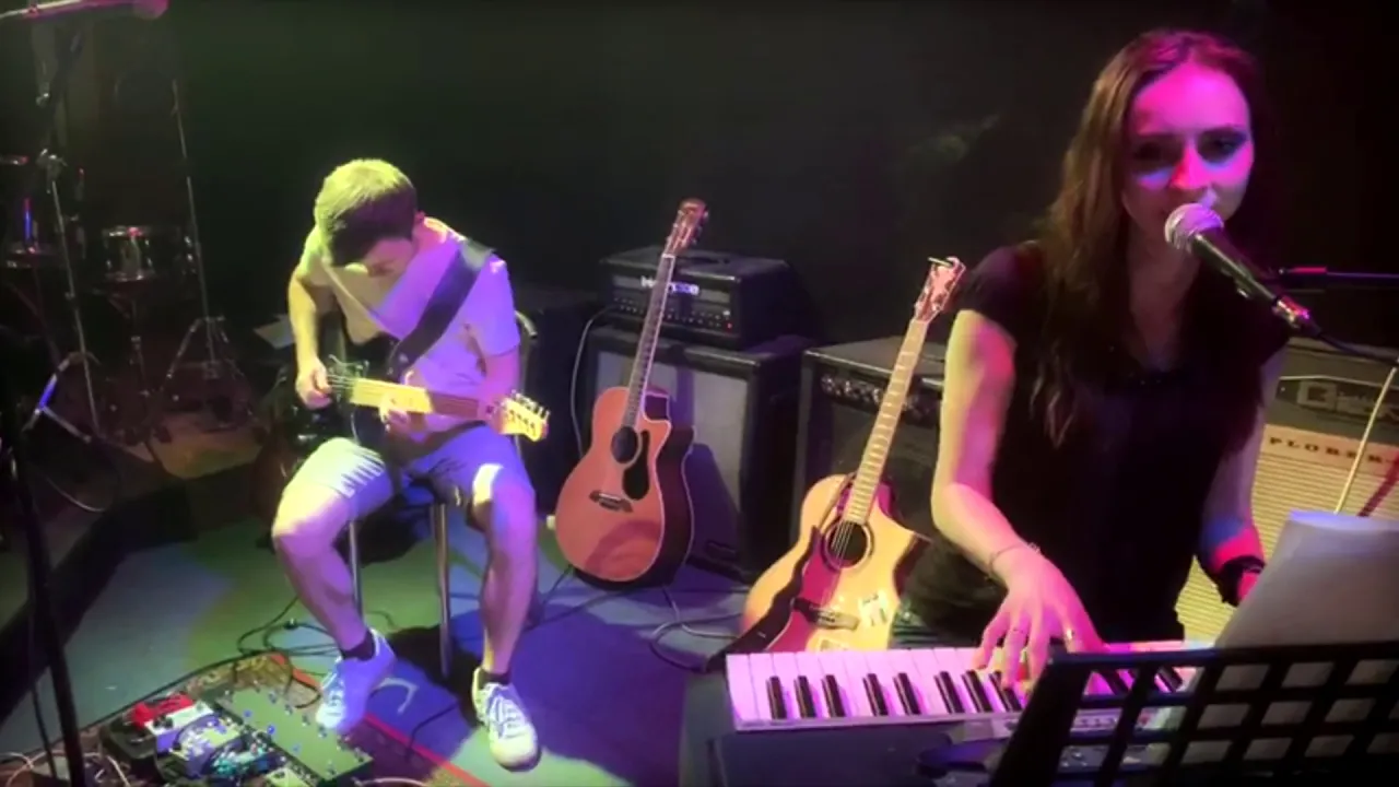 2 Wicky (Hooverphonic cover)