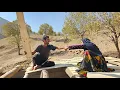 Lagu Life in the Mountains: Davoud and Akram are completing their nomadic home.