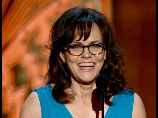 Sally Field on STEEL MAGNOLIAS & Shirley MacLaine