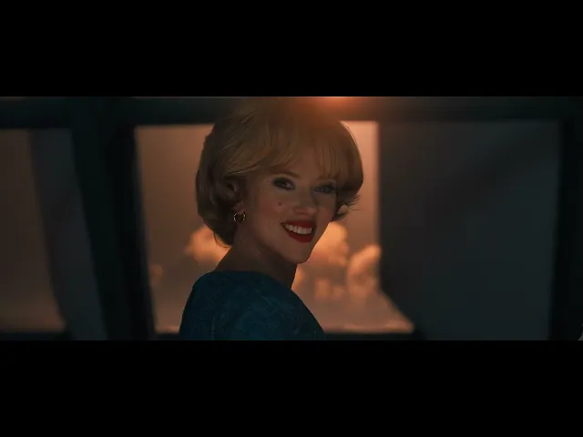 Fly Me to the Moon | Video canzone Raye