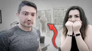 في شي غريب عنا بالبيت  في شي غريب عنا بالبيت