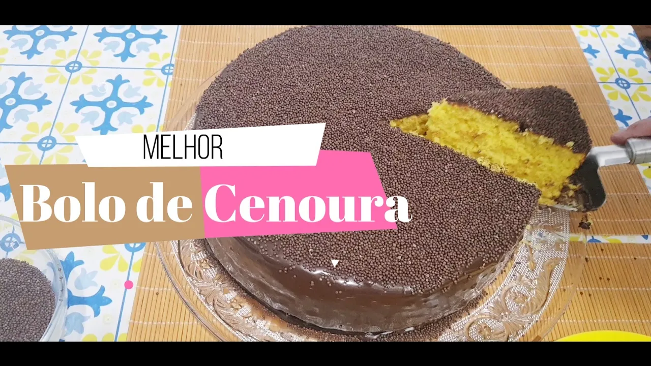 Hoje vou ensinar a receita do bolo de chocolate dos aniversários aqui de casa! A Fran ama e é realme. 
