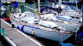 #142  : This neglected sailing yacht STINKS!!!