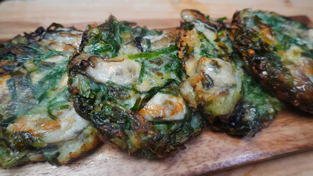 시래기 굴 부추전