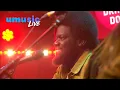 Download Lagu Michael Kiwanuka - Hero | Live bij DWDD (2019)