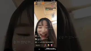 girl pooping beautiful korean girl pooping live 