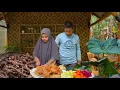 Download Lagu Taro oogsten in de tuin | Heerlijke tarogerechten koken | Leven in het dorp