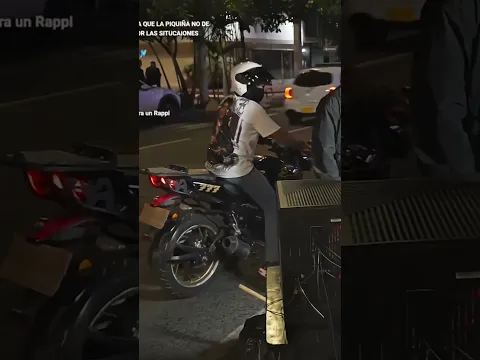 Streamer colombiano asaltado en vivo mientras transmitía en la calle de noche 🇨🇴🤔 #Shorts