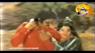 tamil song nathiyai thedi vantha kadal thavikkuthu thayanguthu oru manathu