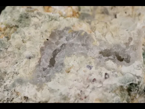 天然石シュガー水晶の笑い口 置物NO.051313 1.5Kg モロッコ産 水晶 笑