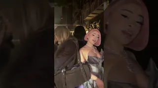 Ice Spice Hops On The Beez In The Trap Tik Tok Trend 