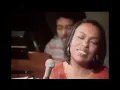 Roberta Flack - Killing Me Softly With His Song (Live 1973)
