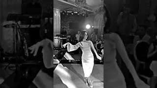 نزلت عالدبكة خزامي تتمايل متل اليمامة رومنسية اجمل رقص بنت تعالي حدي وين رحتي 