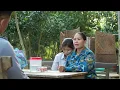 A single mother comes face-to-face with her ex-husband, who is now left with absolutely nothing