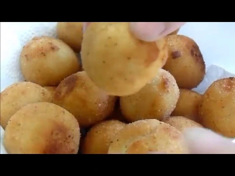 COXINHA DE FRANGO E BOLINHA DE QUEIJO