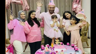 فاجأناها بحفلة عيد ميلادها باللون الزهري ردت فعلها تبكي 