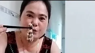 Mời các bạn ăn lẩu thái,hột vịt lộn con tồ tồ